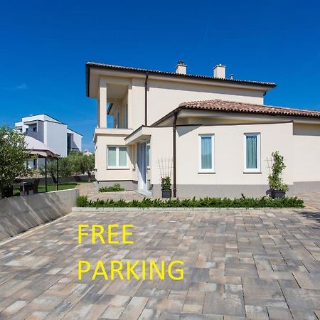 Studio Apartment Lucija Krk Town Εξωτερικό φωτογραφία